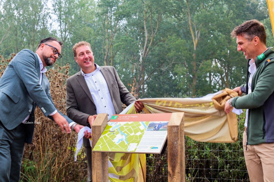 Rolstoelvriendelijke wandelroute geopend op het landje van Pelgrim