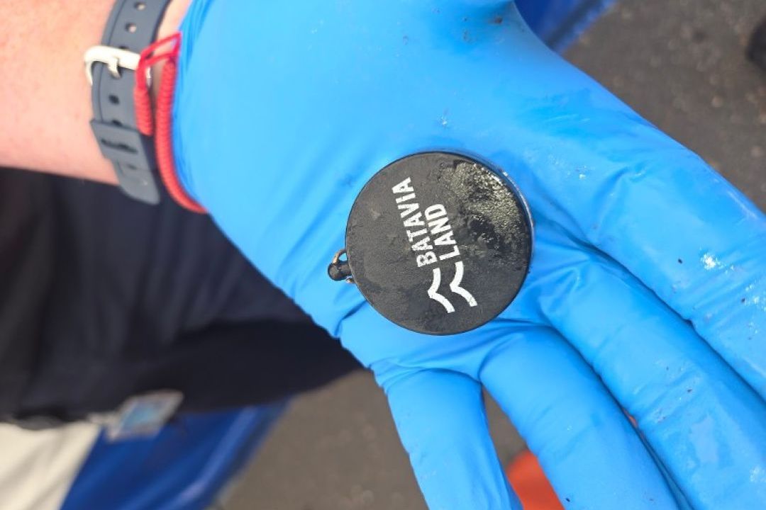 De dode had onder meer deze badge bij zich.