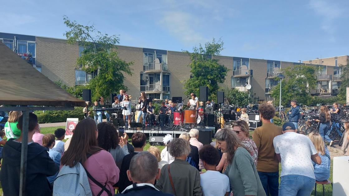 LelyStart zet badend in de zon de Lelystadse cultuur in het spotlicht