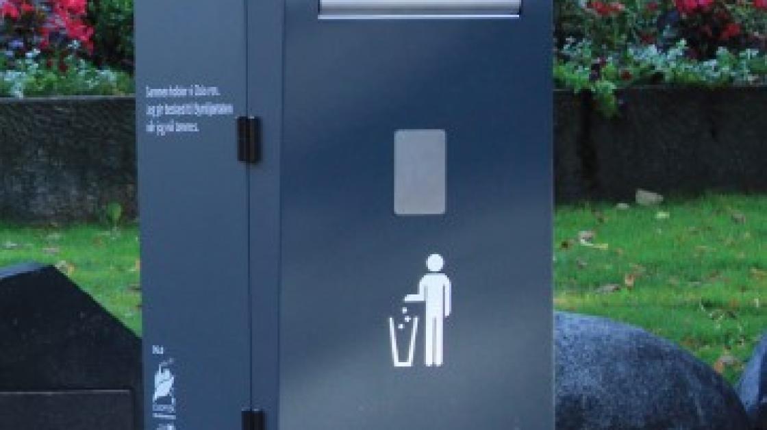 Stadshart krijgt prullenbakken op zonne-energie met technische snufjes