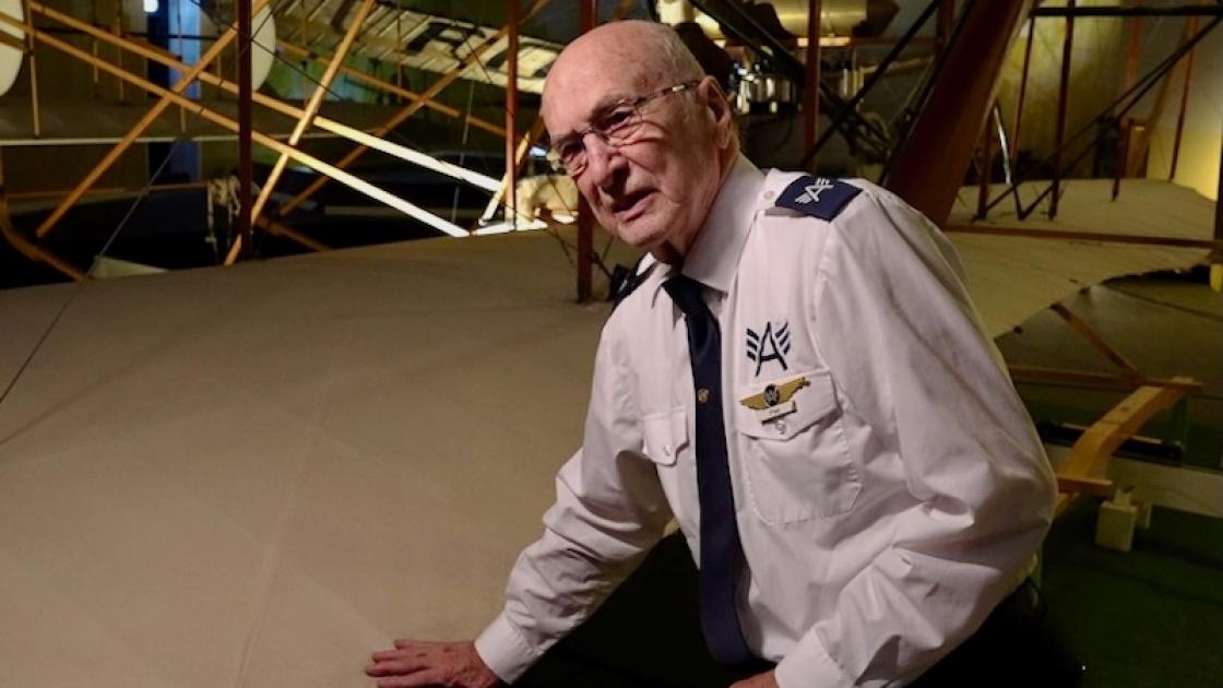 Vliegtuigen Aviodrome zijn vanaf nu ook te bewonderen op de tast of in gebarentaal