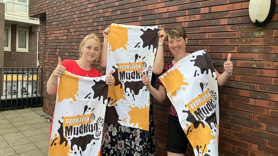 Cliënten Philadelphia verleggen hun grenzen tijdens Bedrijvenmudrun 