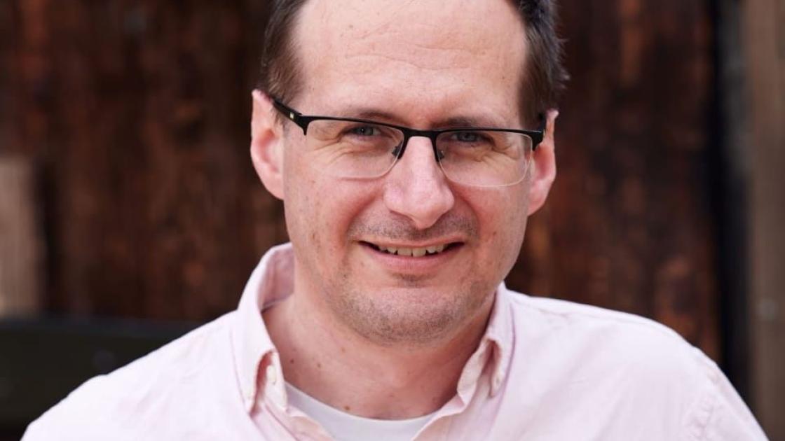 Gedicht van de week: ‘Lunchwandeling’ (Joshua Buijnink)