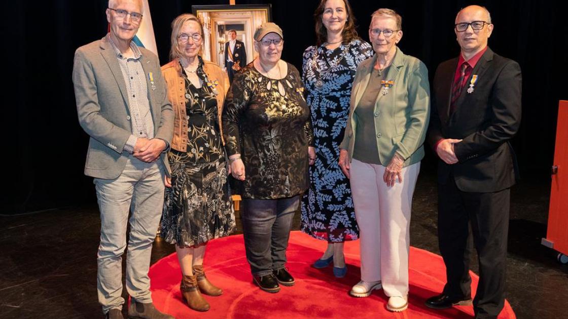 Vijf 'bijzondere' Lelystedelingen onderscheiden tijdens de lintjesregen