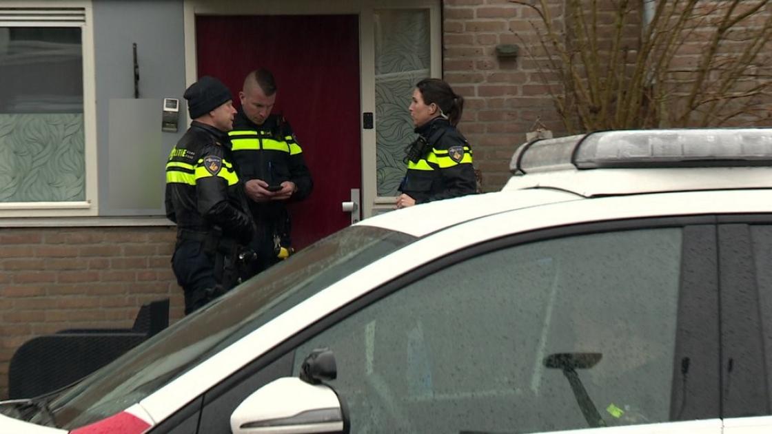 Zoons wijzen naar vader als moordenaar van hun 18-jarige zusje
