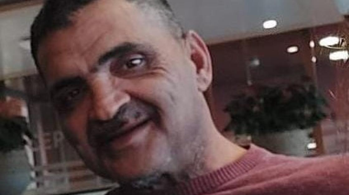 En ineens is Nour er niet meer in zijn driewieler, een heel bijzondere stadgenoot 