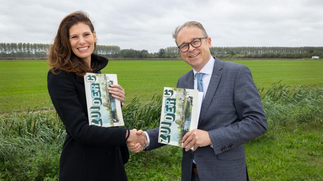 Rijksvastgoedbedrijf en gemeente zetten handtekening onder ontwikkeling ZuiderC 