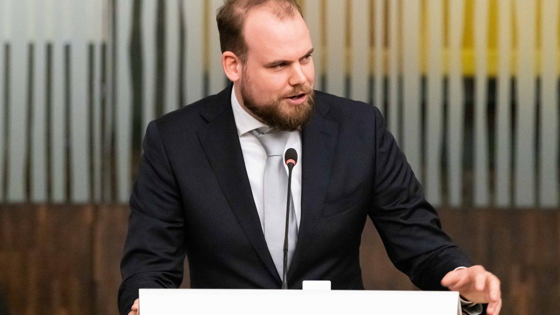 Henk Schraa draagt fractievoorzitterschap ChristenUnie over aan Pieter Frankema