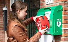 Mooi Lelystad wil dat gemeente kosten onderhoud AED’s op zich neemt