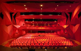 Zipline, rondleidingen en cabaret in het Agora Theater tijdens LelySTART