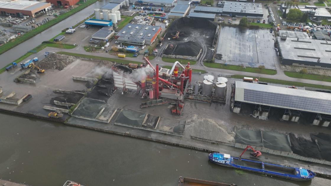 Aantal klachten over vuile lucht van asfaltcentrale naar recordhoogte