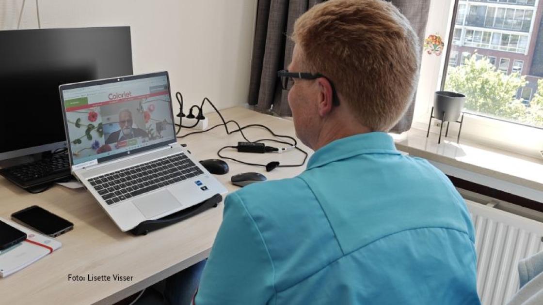 Zorg via het beeldscherm helpt ouderen, 'maar vervangt persoonlijk contact niet'