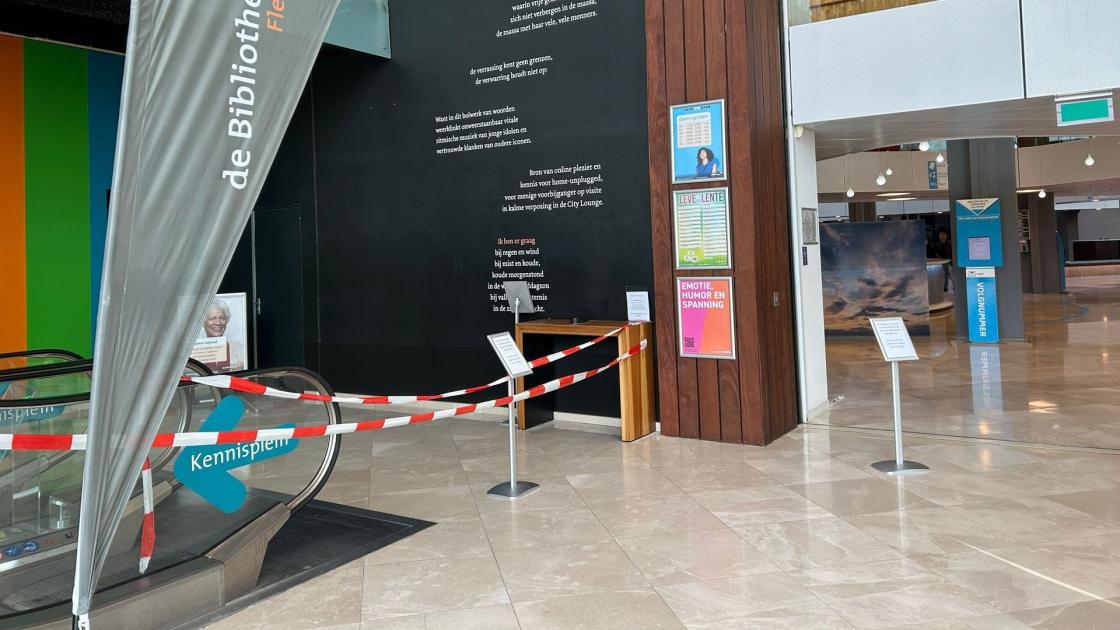 Update Bibliotheek tijdelijk gesloten voor herstel waterschade na brandje