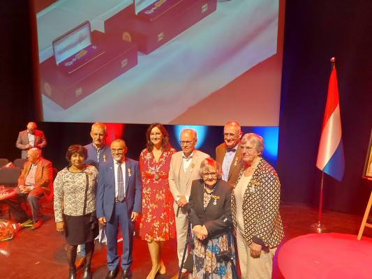 Lintjesregen daalt neer op zeven stadsgenoten (met video)