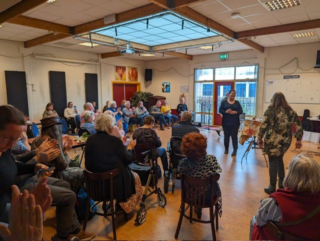 Dijkdichters vieren vijftiende verjaardag in gepaste stijl