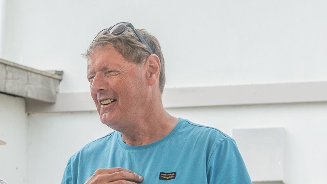 Gedicht van de Week: Joost zal het weten/Gevogelte (Folkert Buiter)