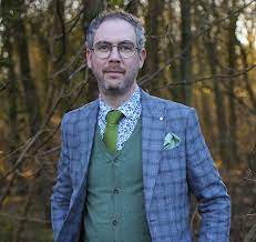 Gedicht van de week: Het donkere in februari (Arie ten Wolde)