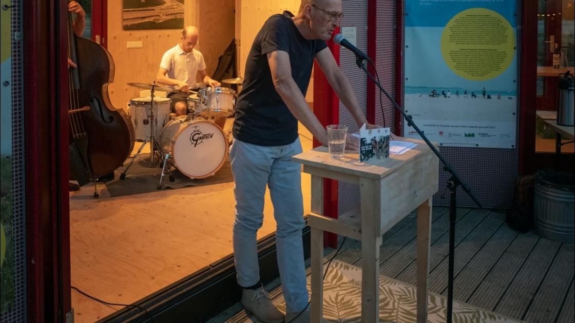 Gedicht van de week:  ‘In Paradiso’ (Cees Noordhoek)