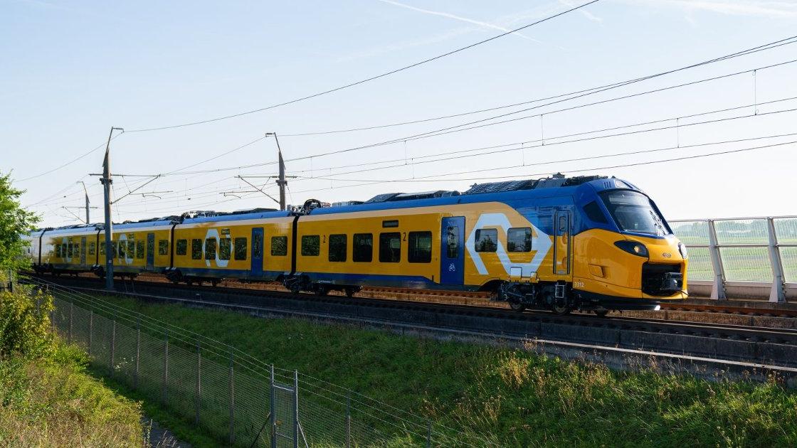 Trein naar Brussel (Euro City Direct) stopt ook volgend jaar nog niet in  Duivendrecht
