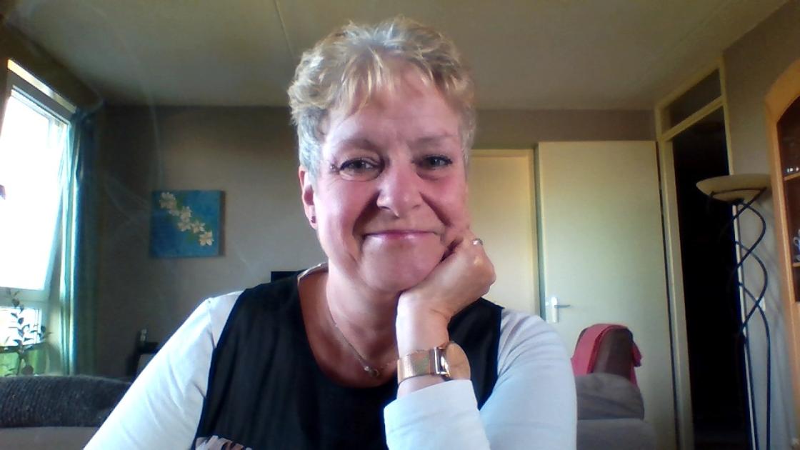 Gedicht van de week: ‘Vingertip’ (Reina Heikamp)