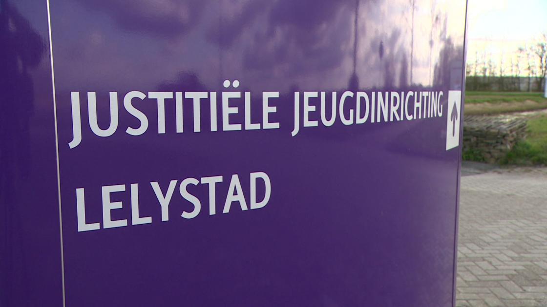 Ontslagen medewerkster jeugdgevangenis ging al snel in de fout
