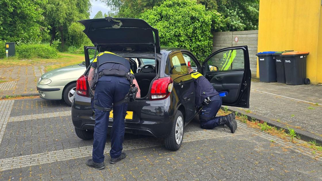 Agenten dwingen automobilist met drugs aan boord tot stoppen in Kempenaar