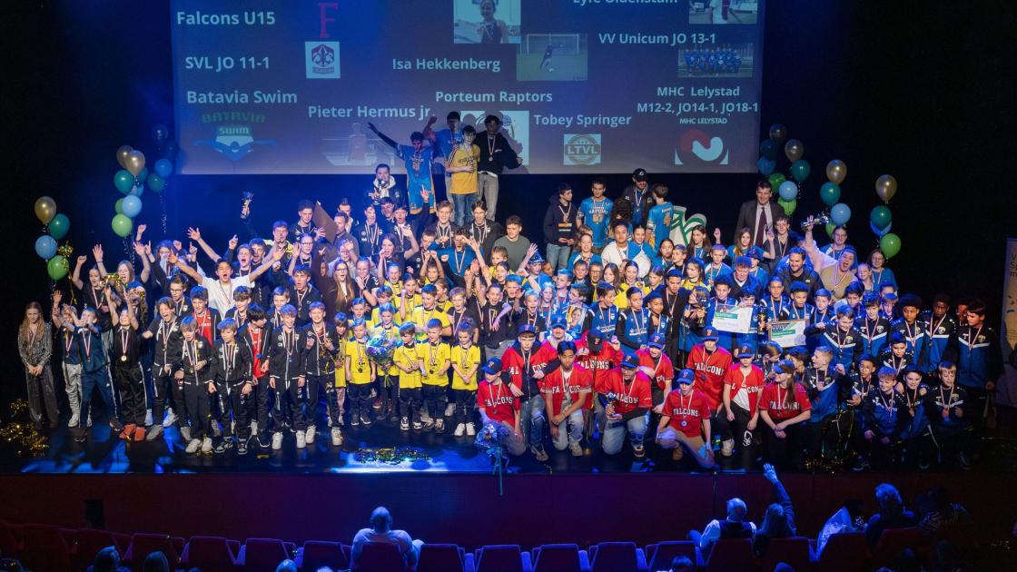 Rensch weer beste sportman van de stad, krachtsporter Smit wint bij de vrouwen