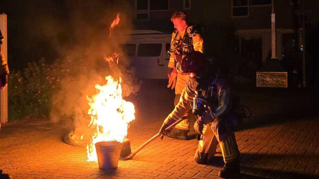 Amsterdammer en jongen uit Apeldoorn vast voor explosies Horst en Karveel