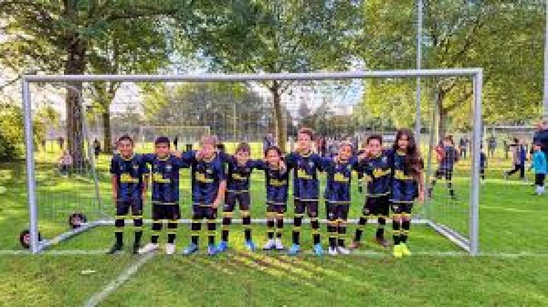 Batavia'90 stevent af op faillissement, ouders komen in actie met crowdfunding