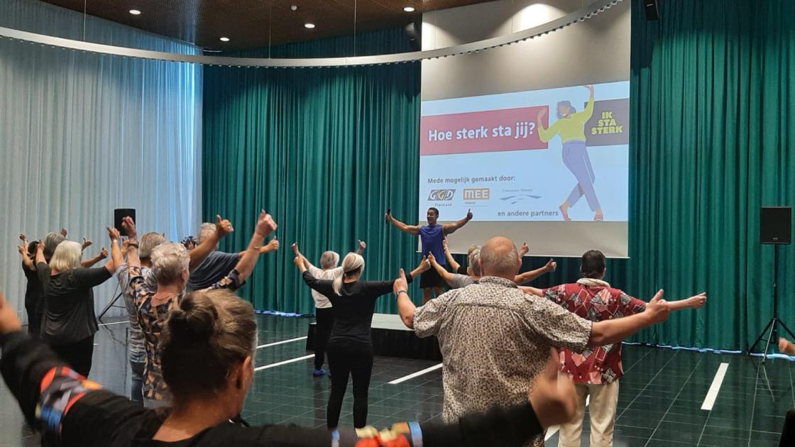 Ochtendje over voeding, vallen en bewegen moet oudere uit ziekenhuis houden 